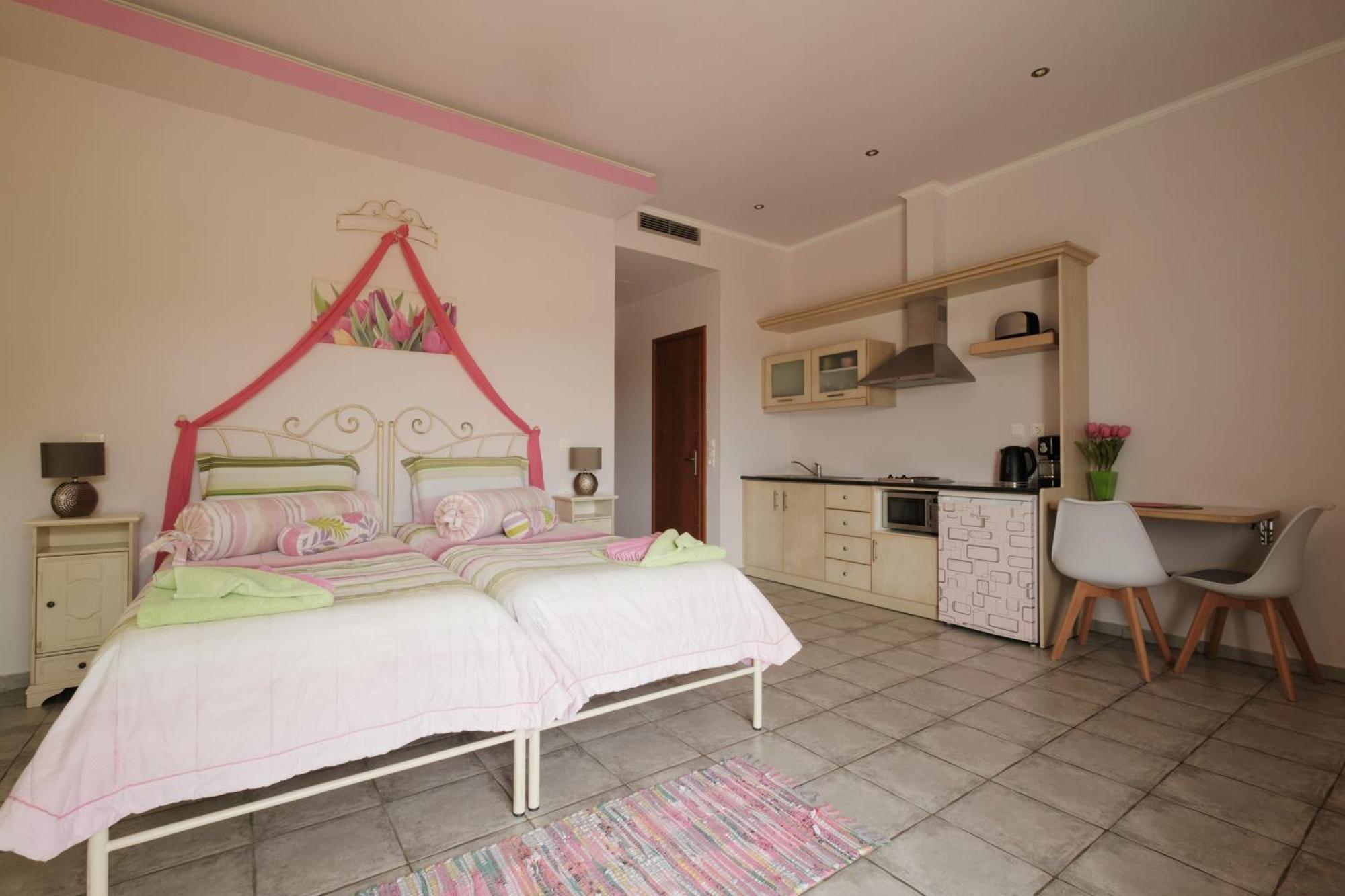 Margarita'S Luxury Suites Ájosz Sztéfanosz Kültér fotó