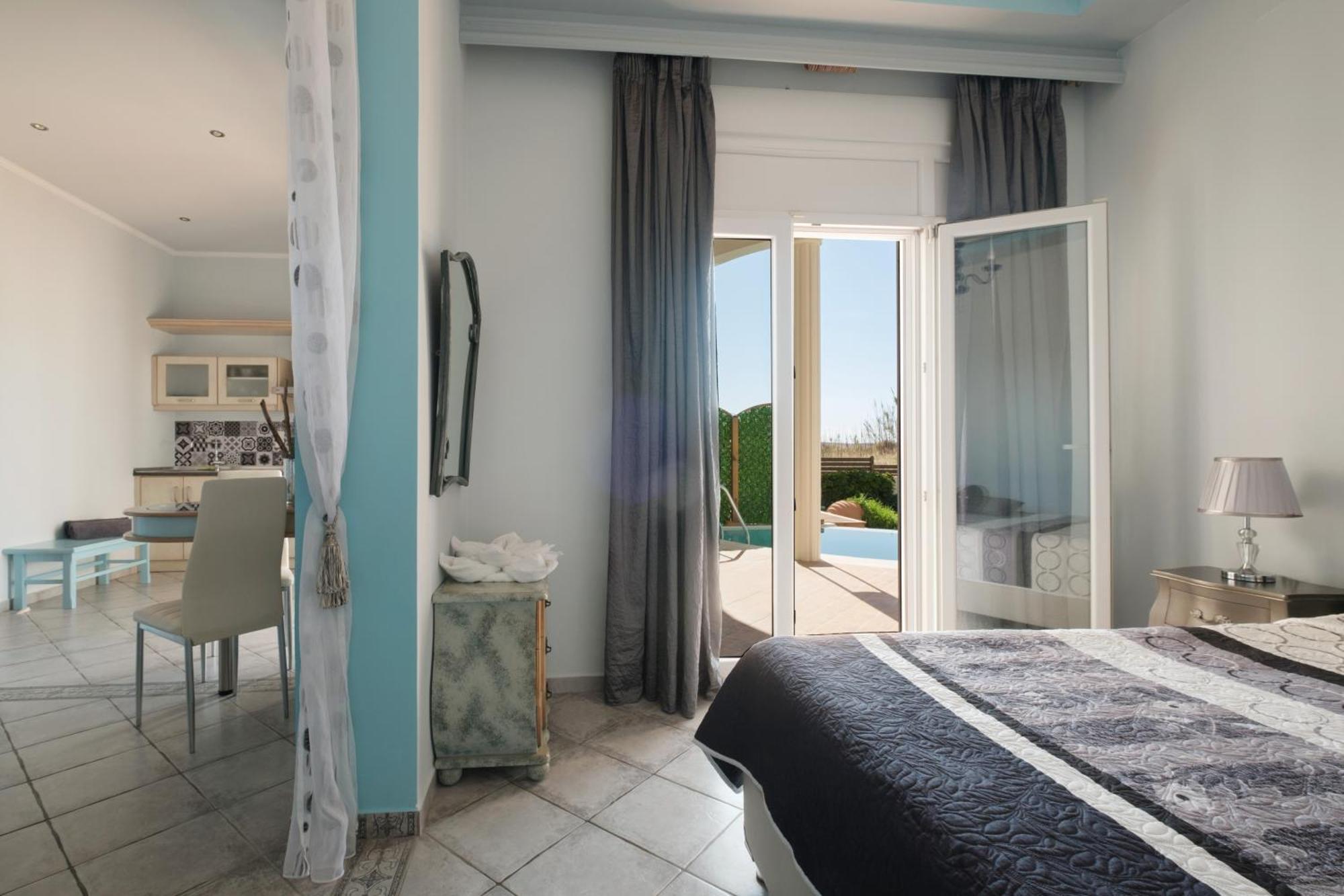 Margarita'S Luxury Suites Ájosz Sztéfanosz Kültér fotó